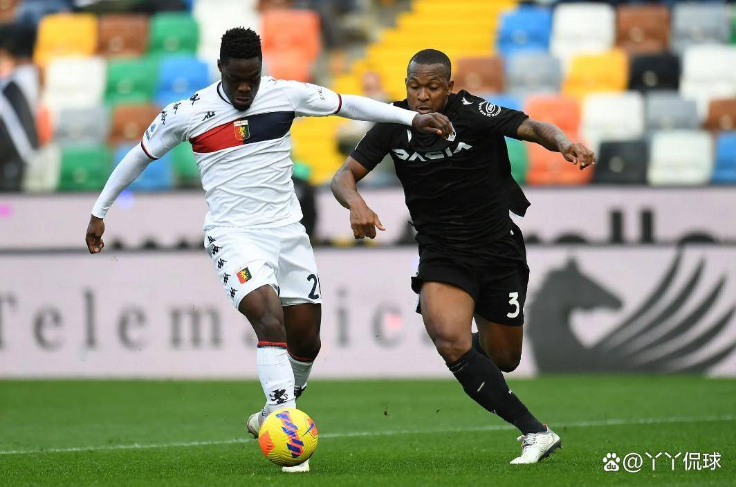 乌迪内斯逼平对手，继续保持不败